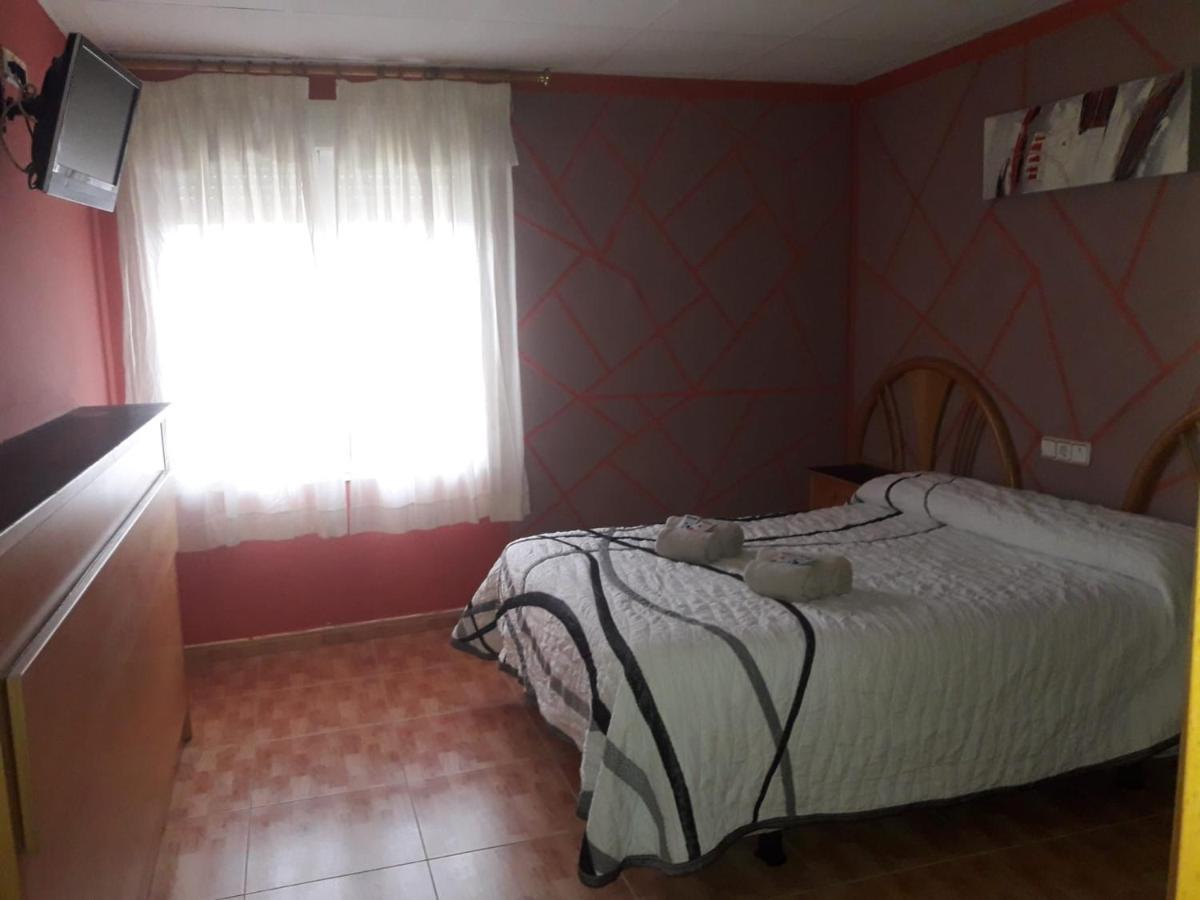 Hostal Restaurante La Cepa Cenicero Esterno foto