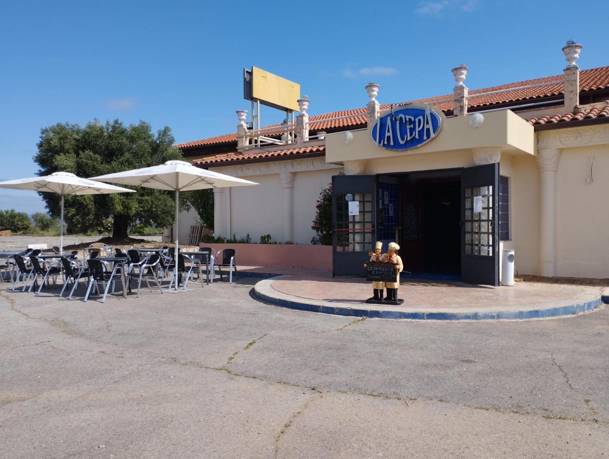 Hostal Restaurante La Cepa Cenicero Esterno foto